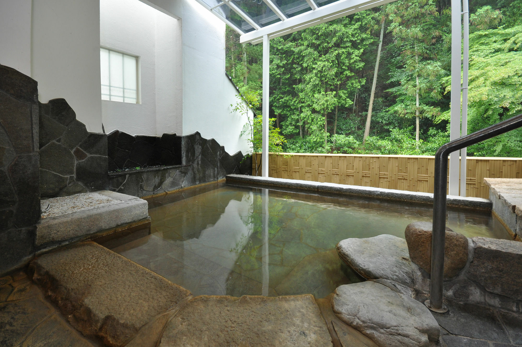 Отель Okumizuma Onsen Kaizuka Экстерьер фото